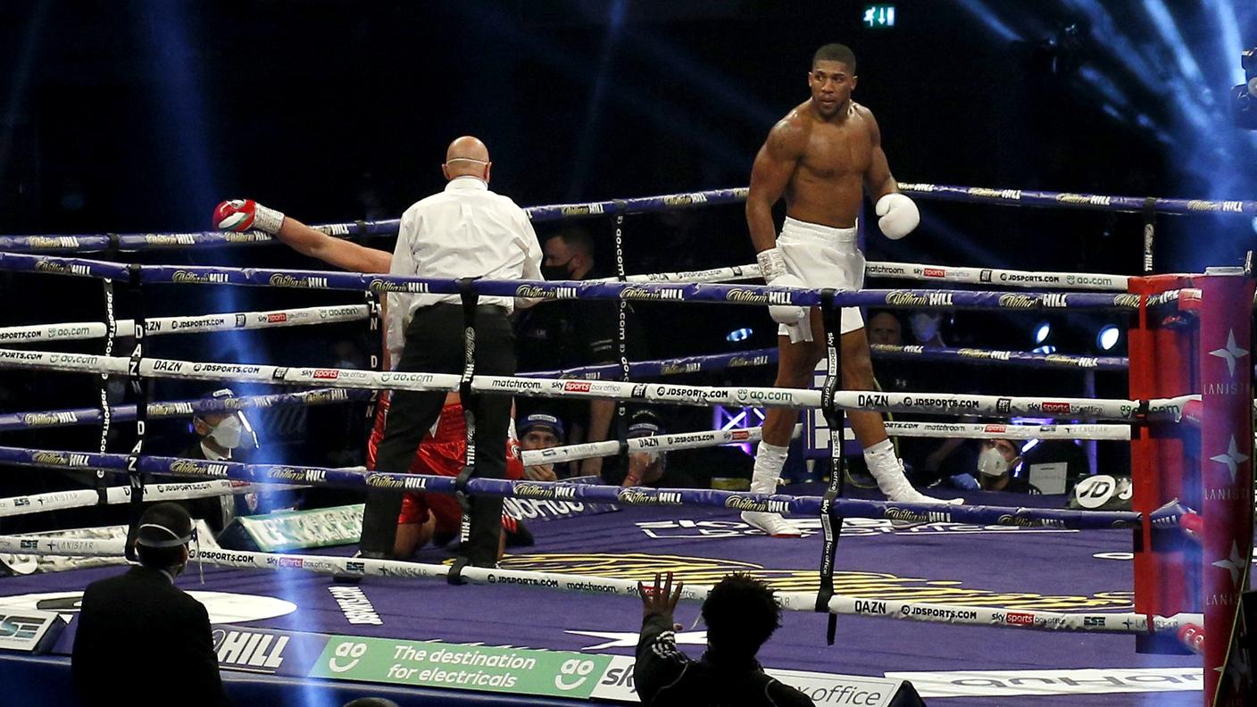 Joshua mette in palio i titoli WBA, IBF e WBO