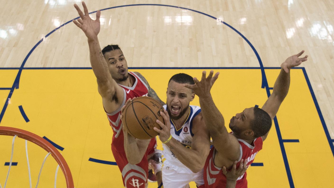Convincente prestazione per Curry e compagni