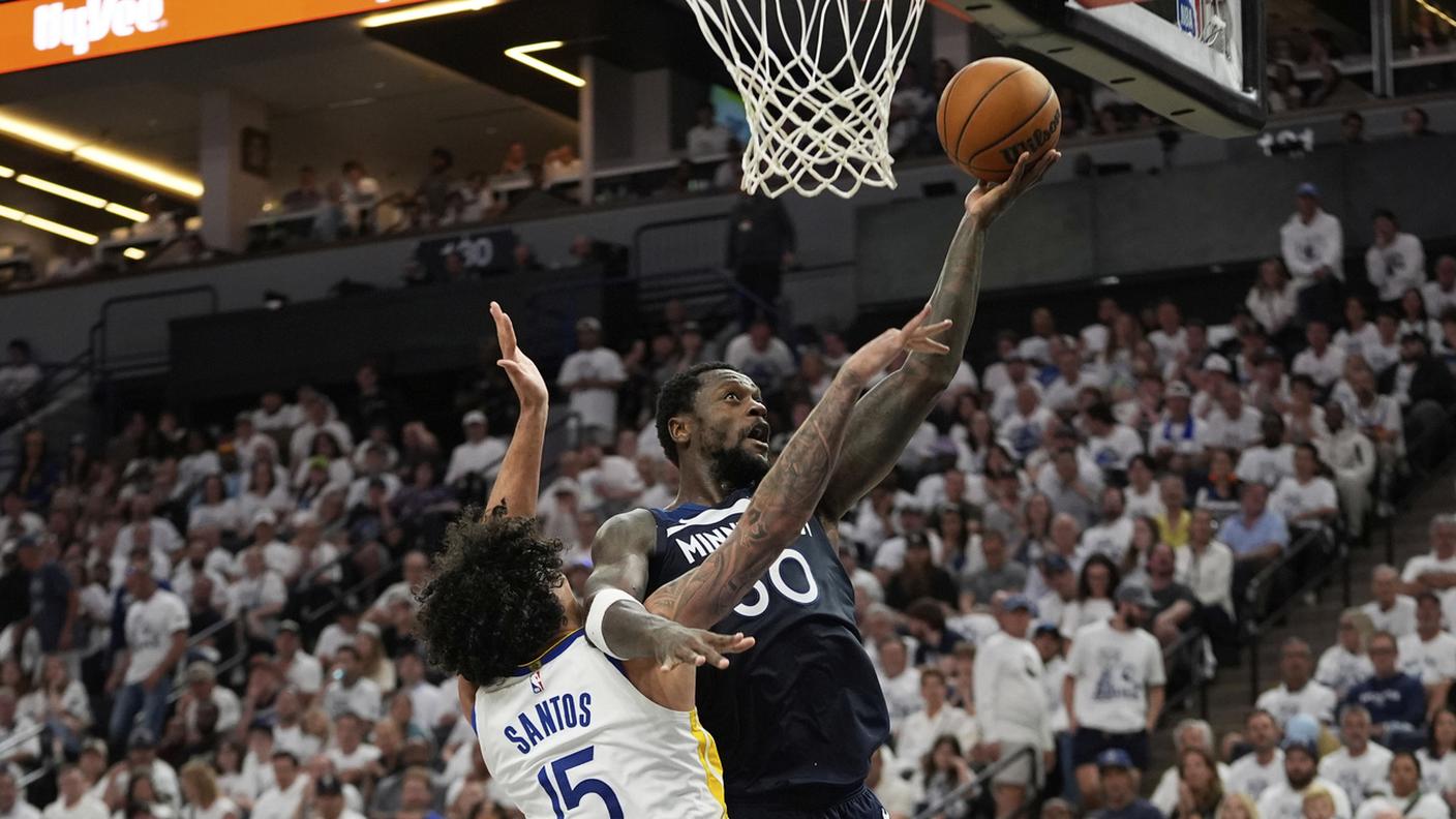 Julius Randle ha messo a referto 29 punti