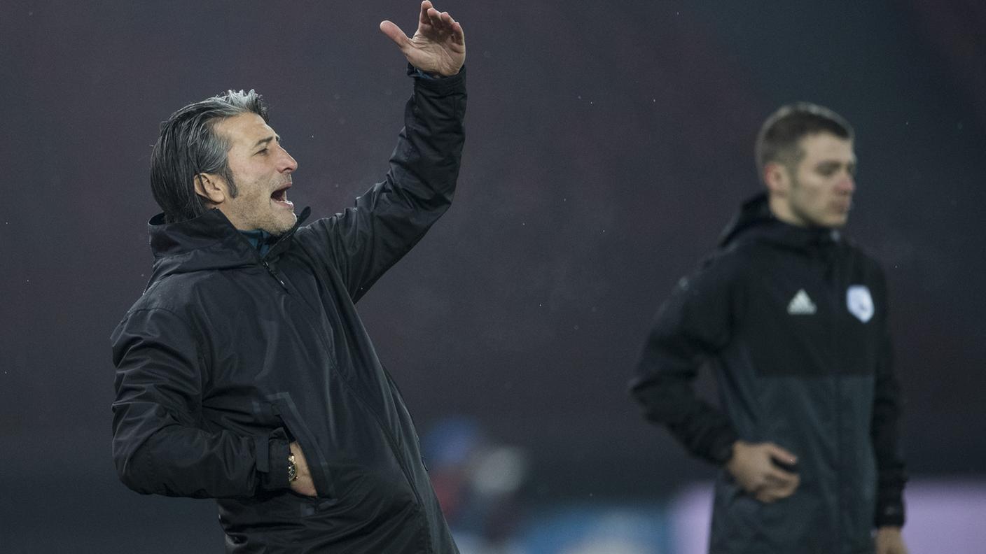 Veementi proteste contro gli arbitri