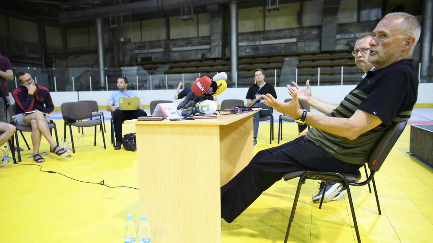 Davanti ai microfoni a Togliatti