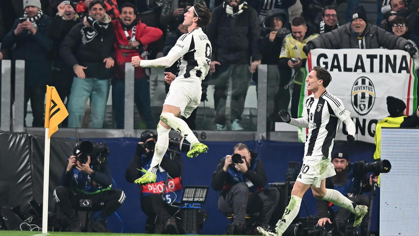 L'esultanza di Vlahovic sul gol del vantaggio