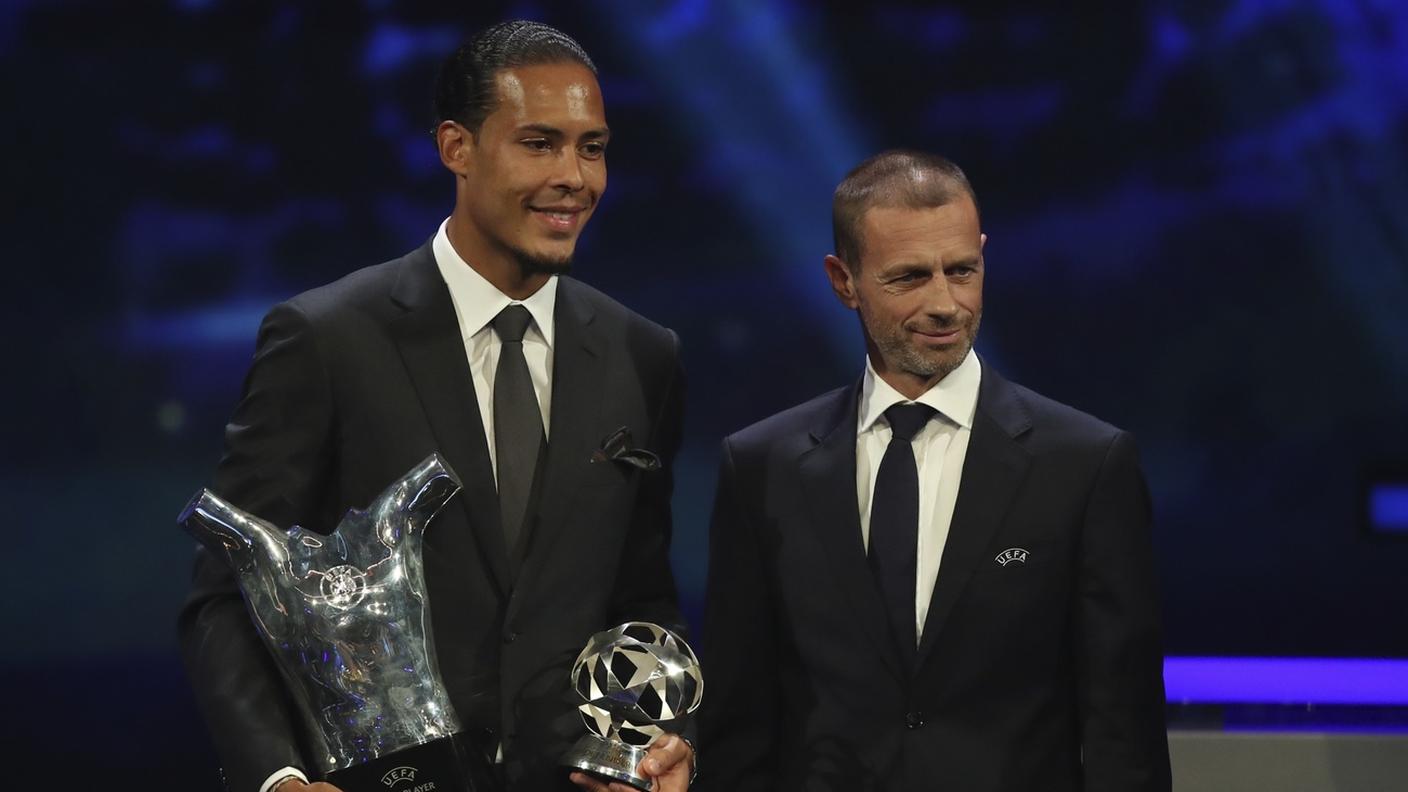 In compagnia del presidente UEFA Ceferin