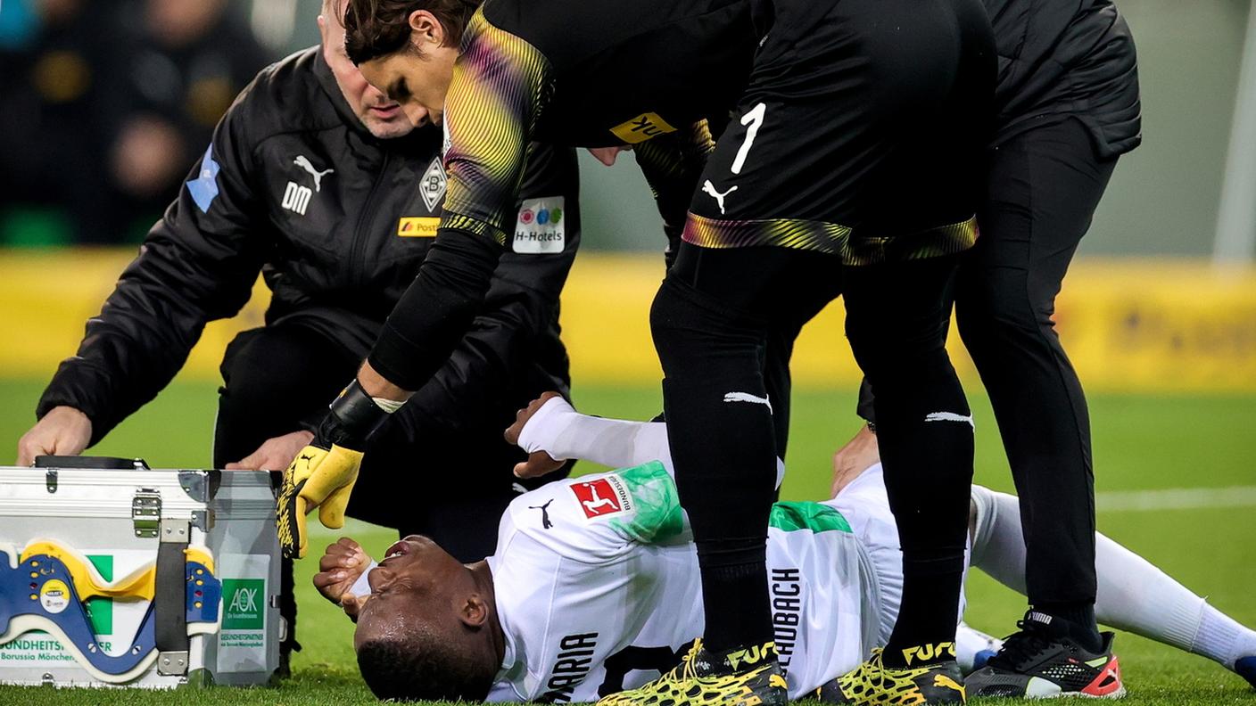Scontro fortuito con il compagno di squadra Sommer