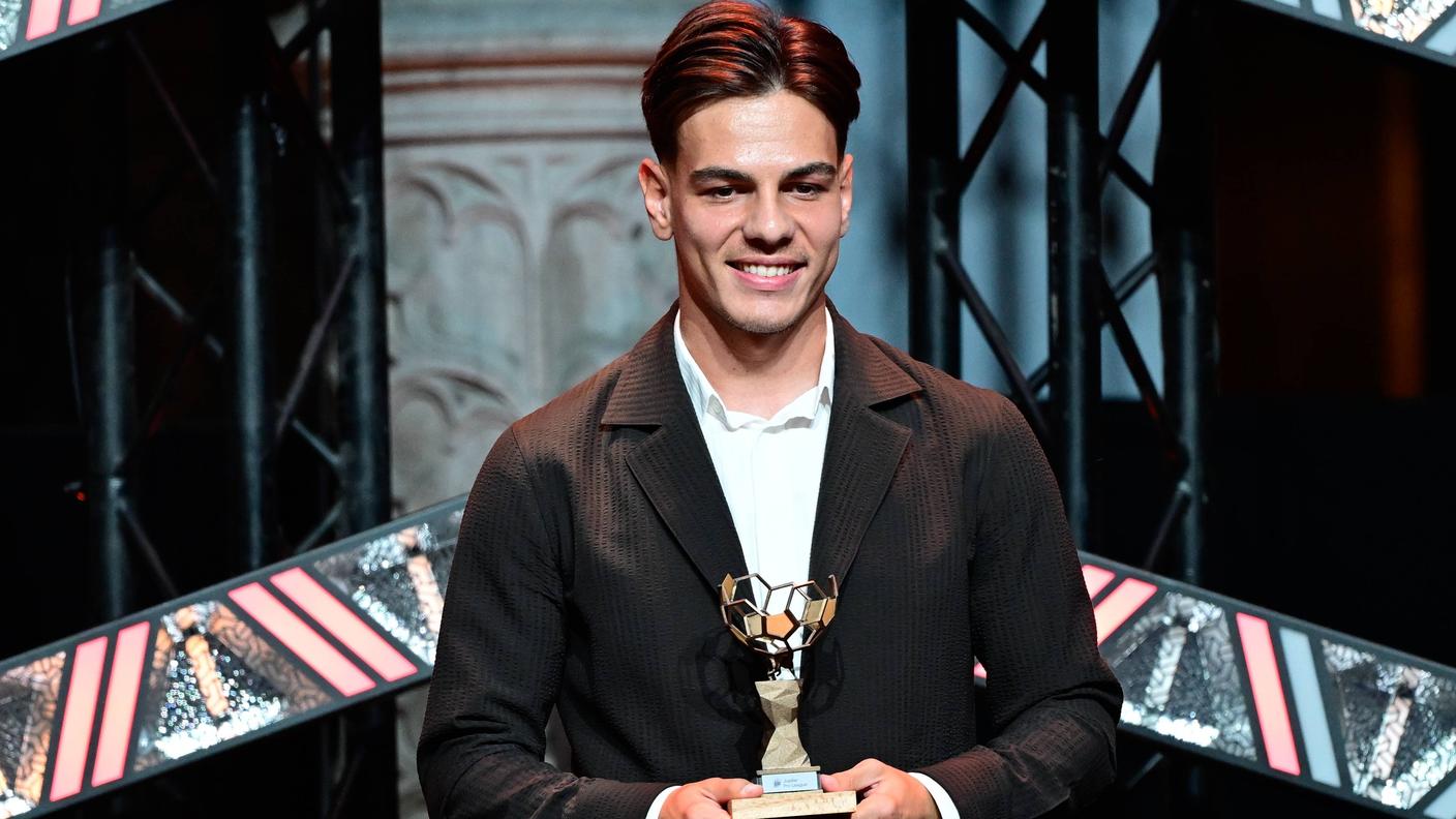 Premiato come miglior giocatore del campionato belga nel 2024-25