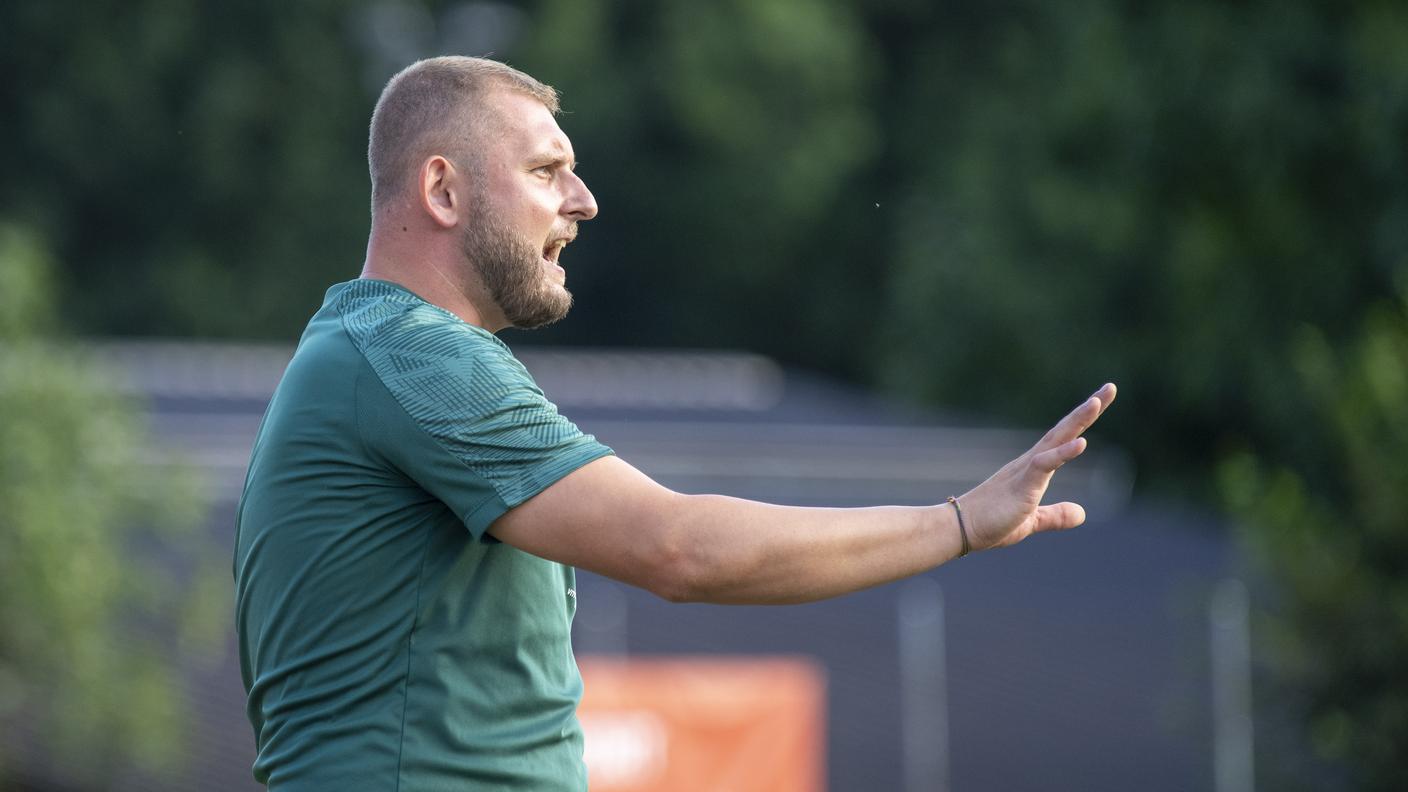 L'allenatore dei momò Kitic