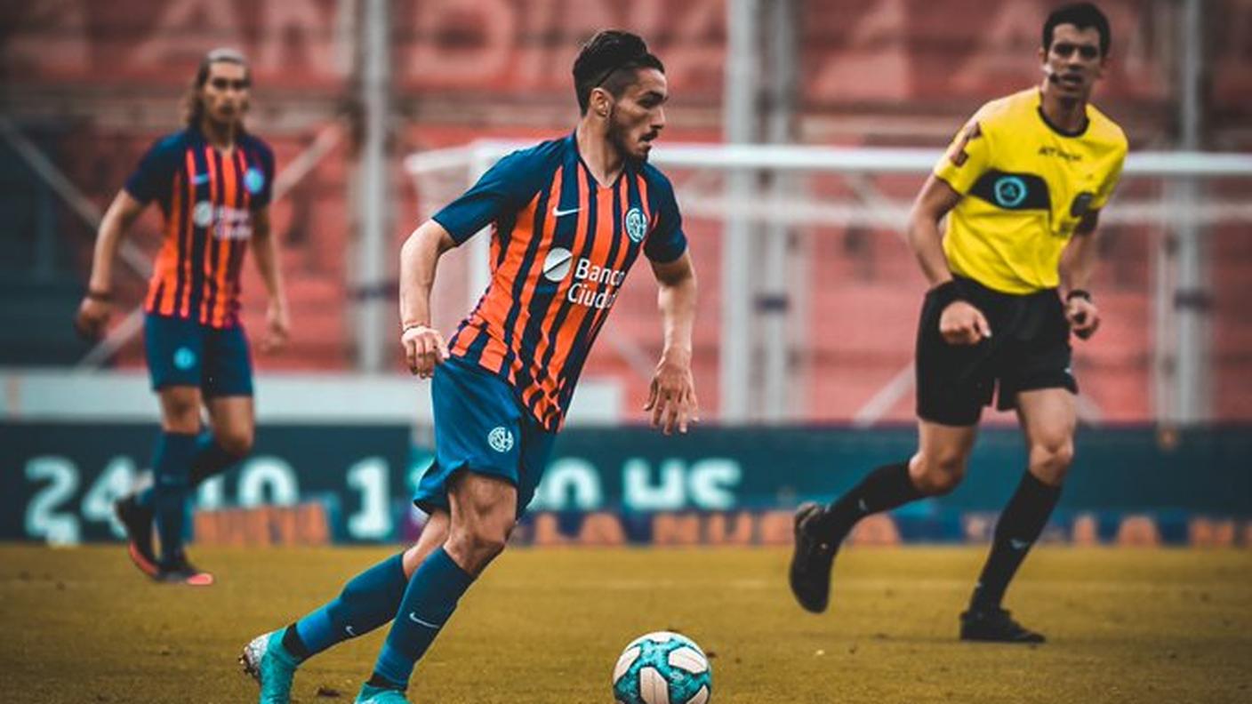 Il 18enne con la maglia del San Lorenzo