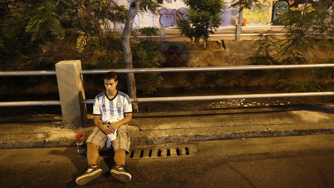 La tristezza di un tifoso argentino