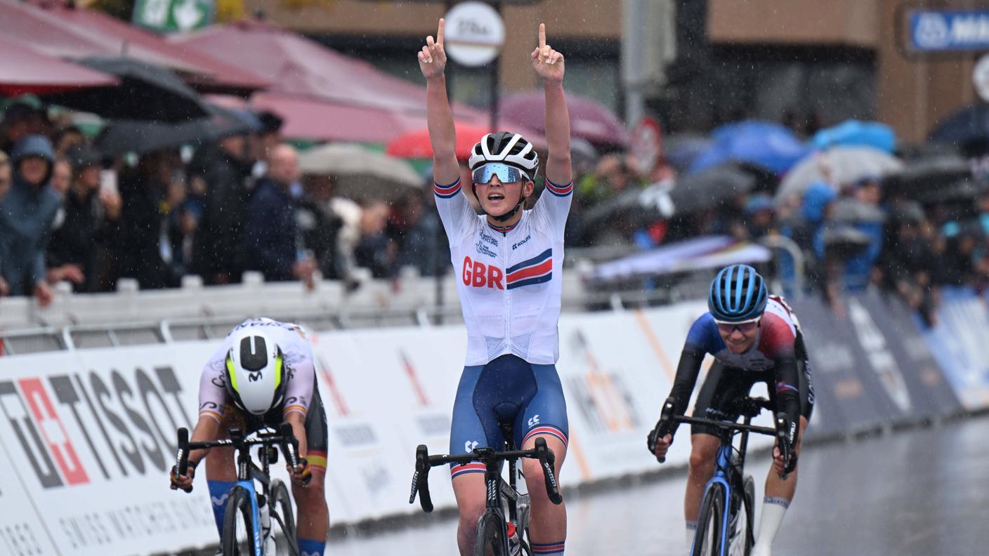 Arrivo in volata per le ragazze