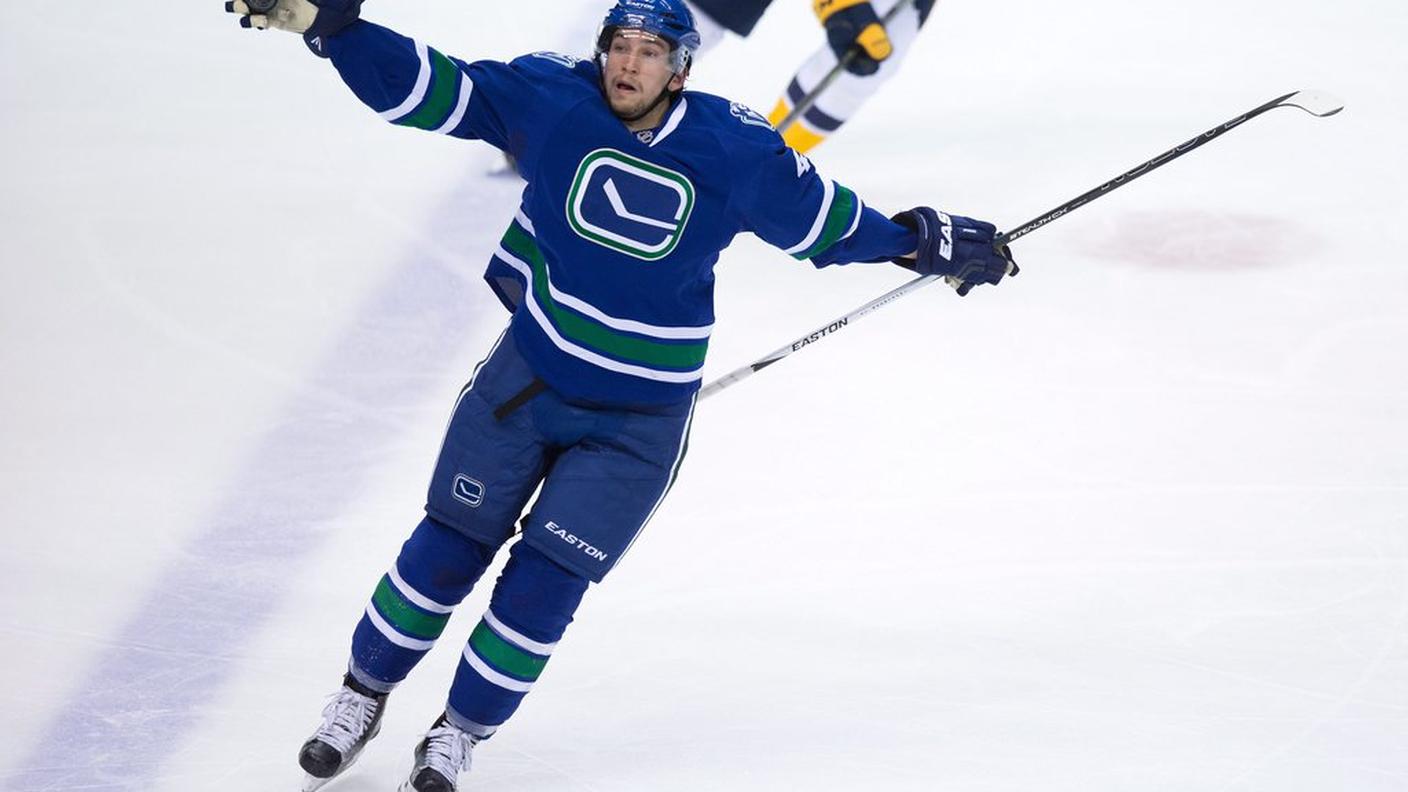 Con la maglia dei Canucks