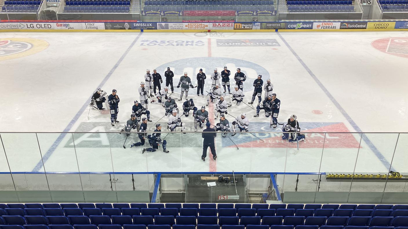 Massima attenzione alle parole del coach