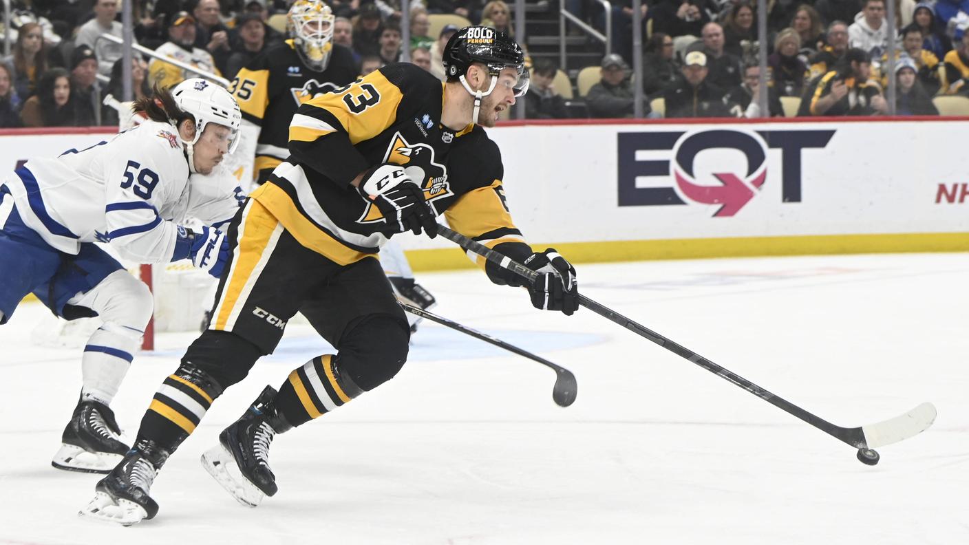 La scorsa stagione ha giocato anche con i Pittsburgh Penguins