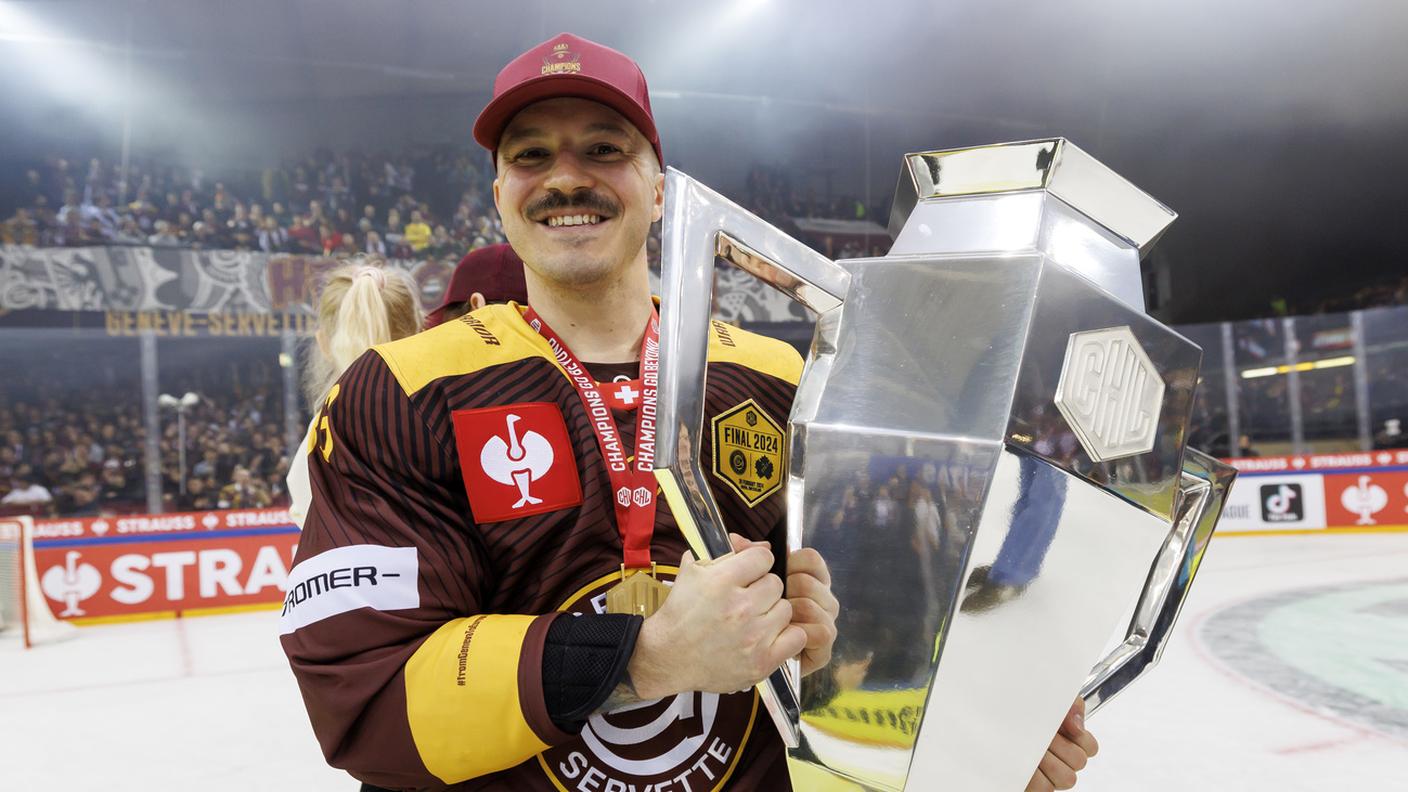 Con il trofeo della Champions League
