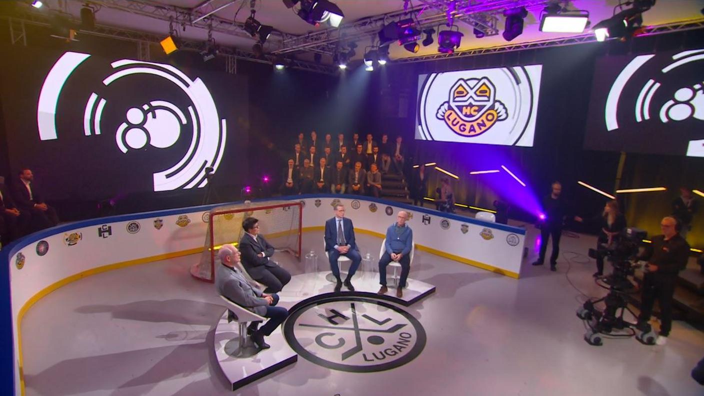 John Slettvoll, Vicky Mantegazza, Fabio Gaggini e Alfio Molina al centro dello studio
