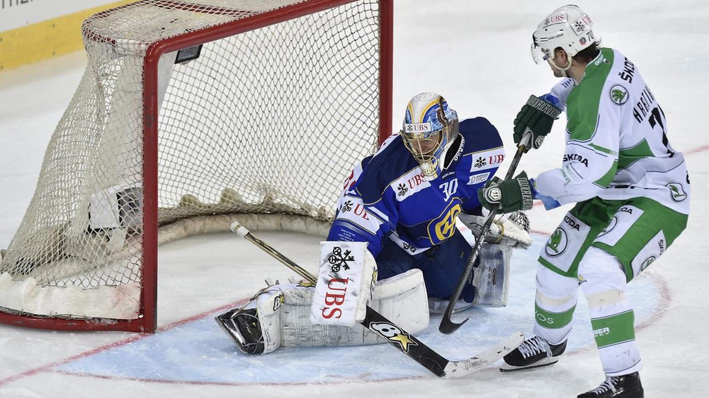 Hartikainen supera l'ottimo Genoni