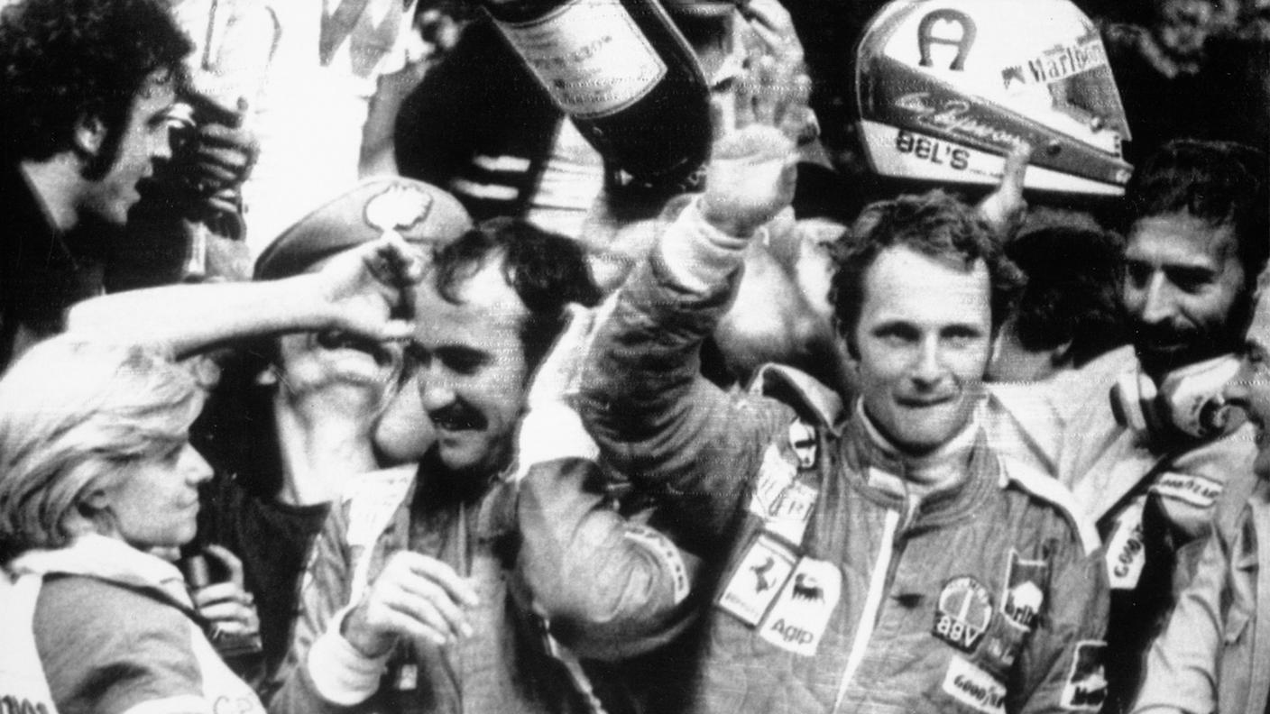 Regazzoni e Lauda festeggiano