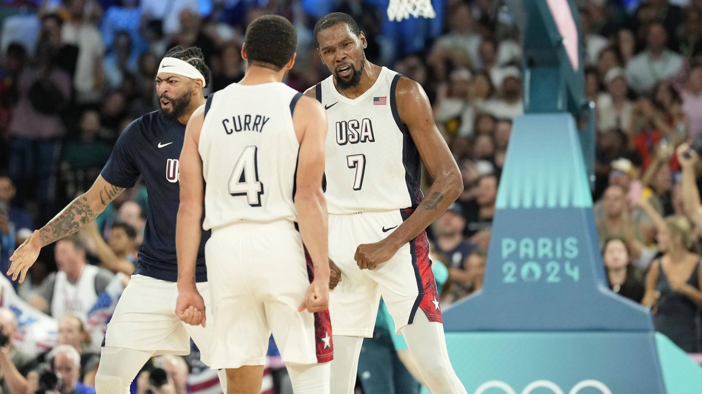 Tutta la grinta di Curry e Durant