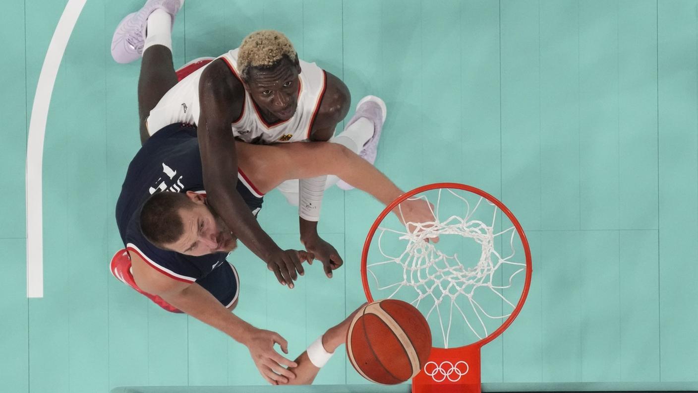 Jokic in lotta con Bonga