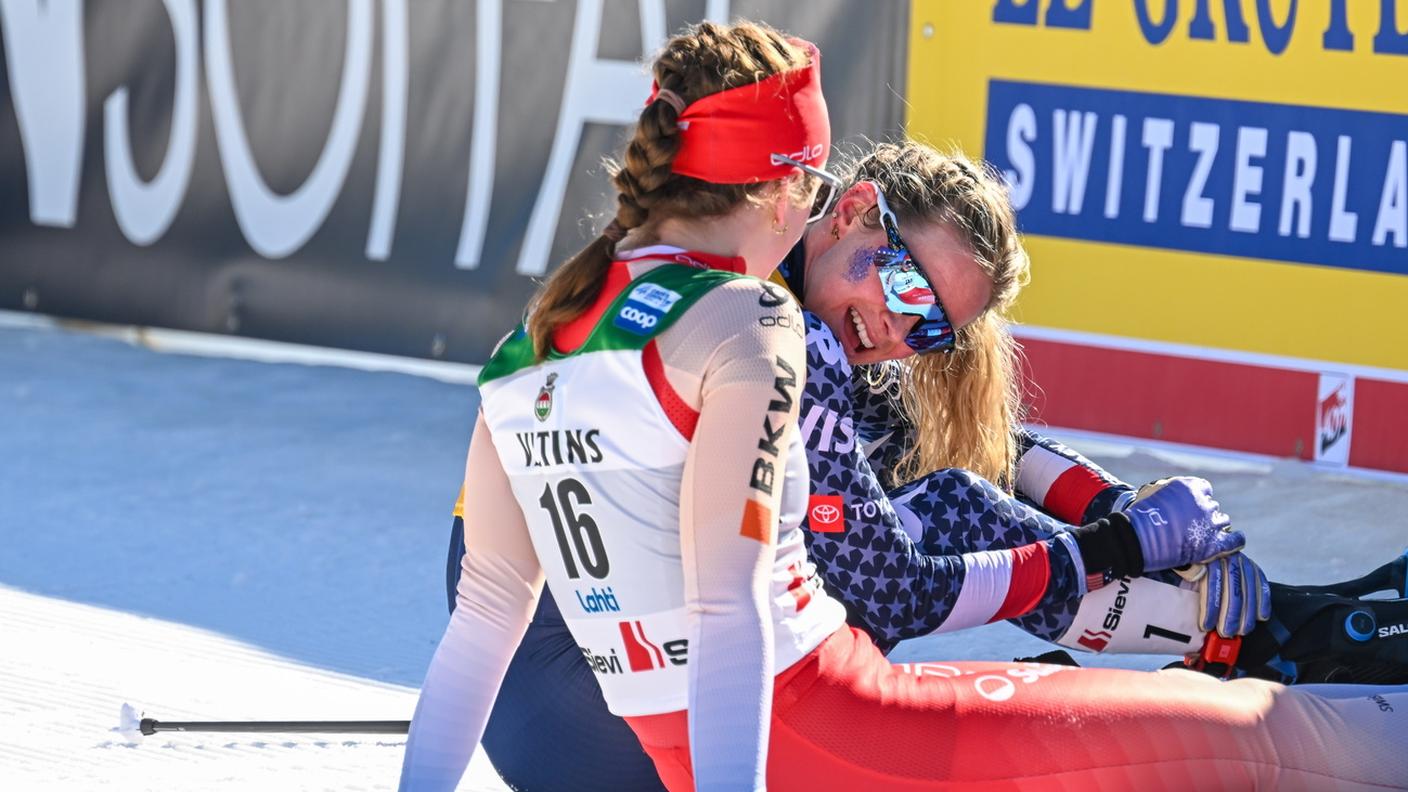 La 23enne elvetica e l'americana all'arrivo: è finita