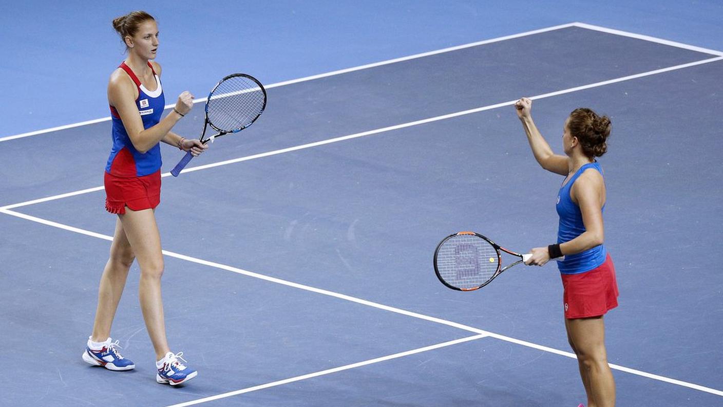 Strycova e Pliskova esultano