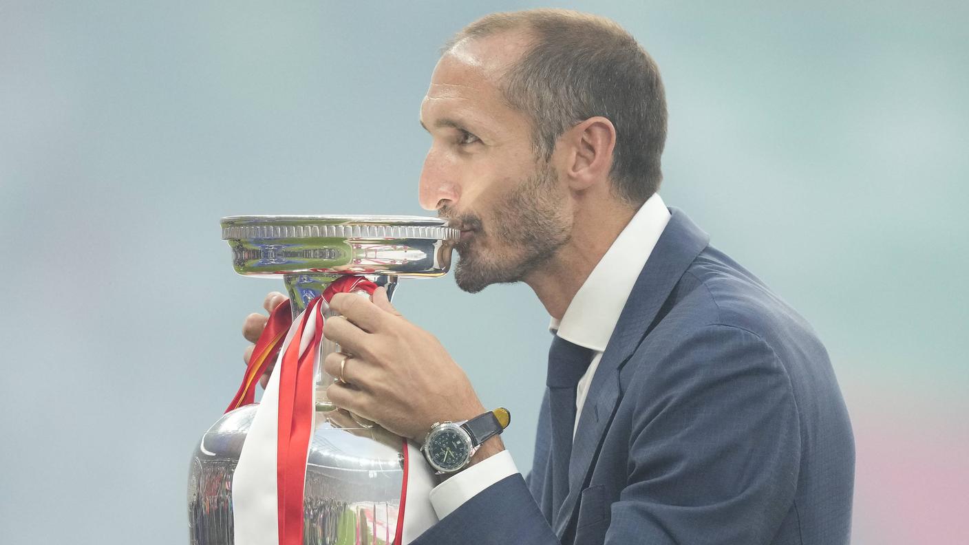 Simbolico passaggio di consegne